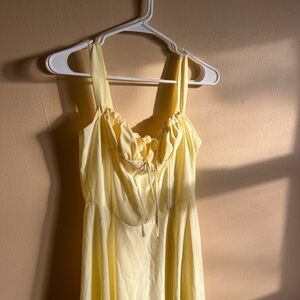 Yellow Sabrina Carpenter maxi dress bustier cupping fits and flares size small